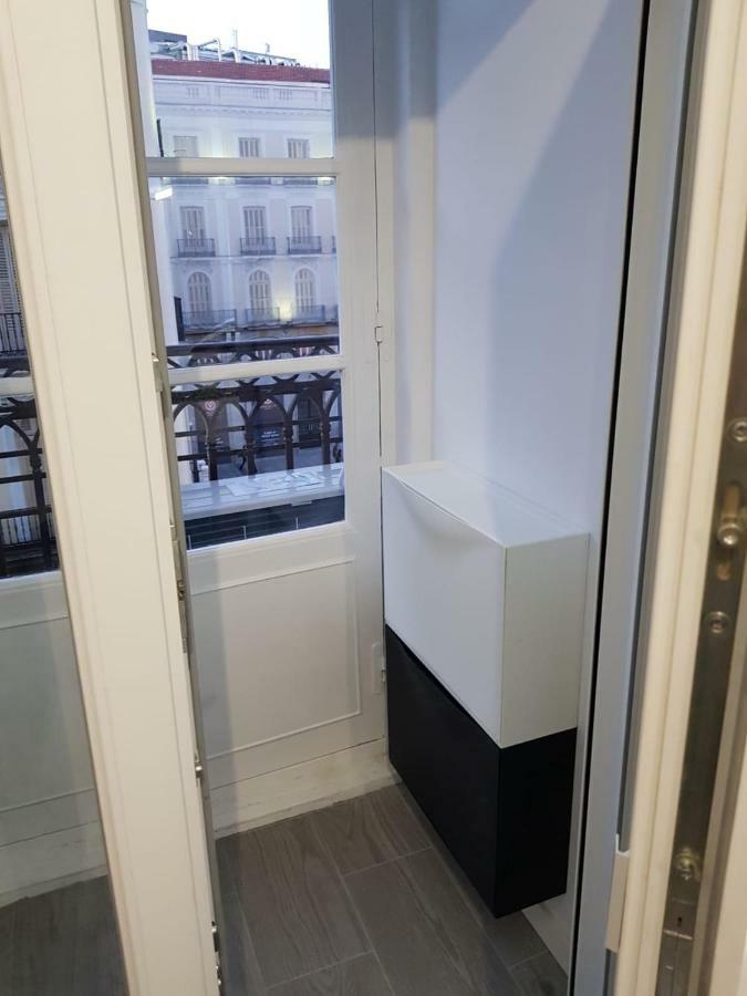 Estudio Calle Mayor Lejlighed Madrid Eksteriør billede